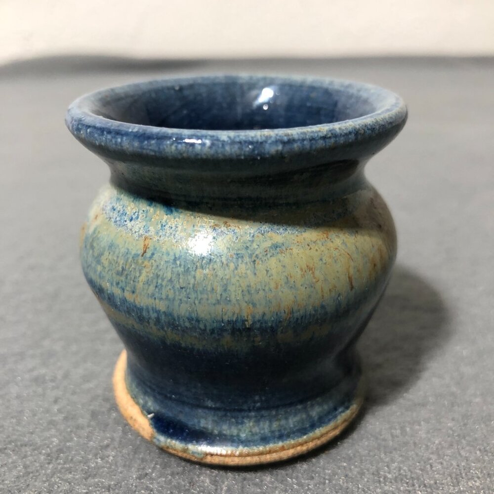Hand Thrown Stoneware Pottery Vase Artist Signed MMP Blue Brown Tone Art Pottery - Picture 4 of 9